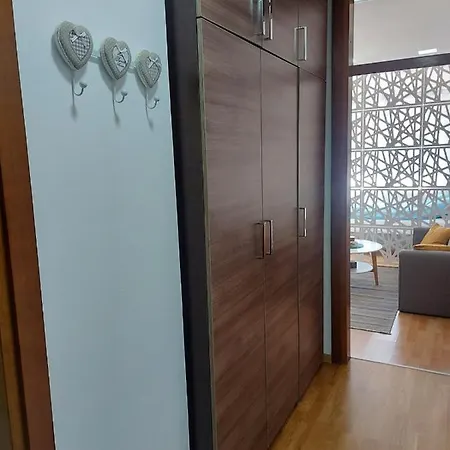 Apartman Stan Na Dan, Titanik Tuzla, Centar Grada *