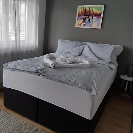 Apartment Stan Na Dan, Titanik Tuzla, Centar Grada Tuzla